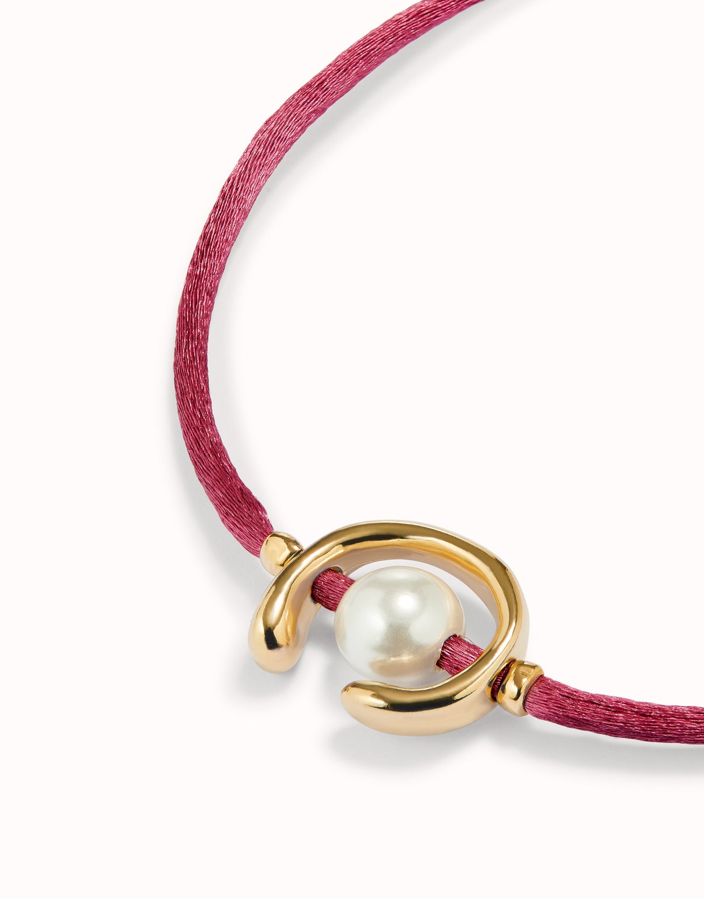 Pulsera hilo con perla gold