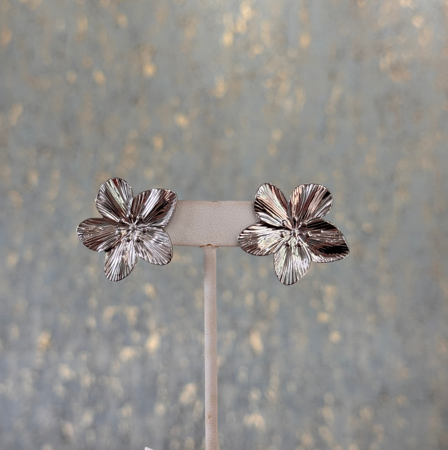 Flower steel earrings
