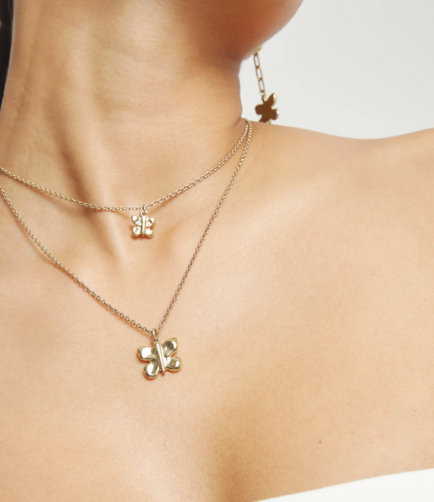 Double necklace with butterflies COL2057