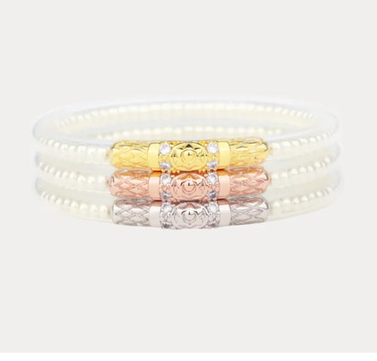 BUDHA GIRL WHITE PEARLS QUEENS